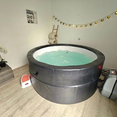 Le Pont T3 Etoile Avec Jacuzzi Saint-Méloir-des-Ondes Exterior foto