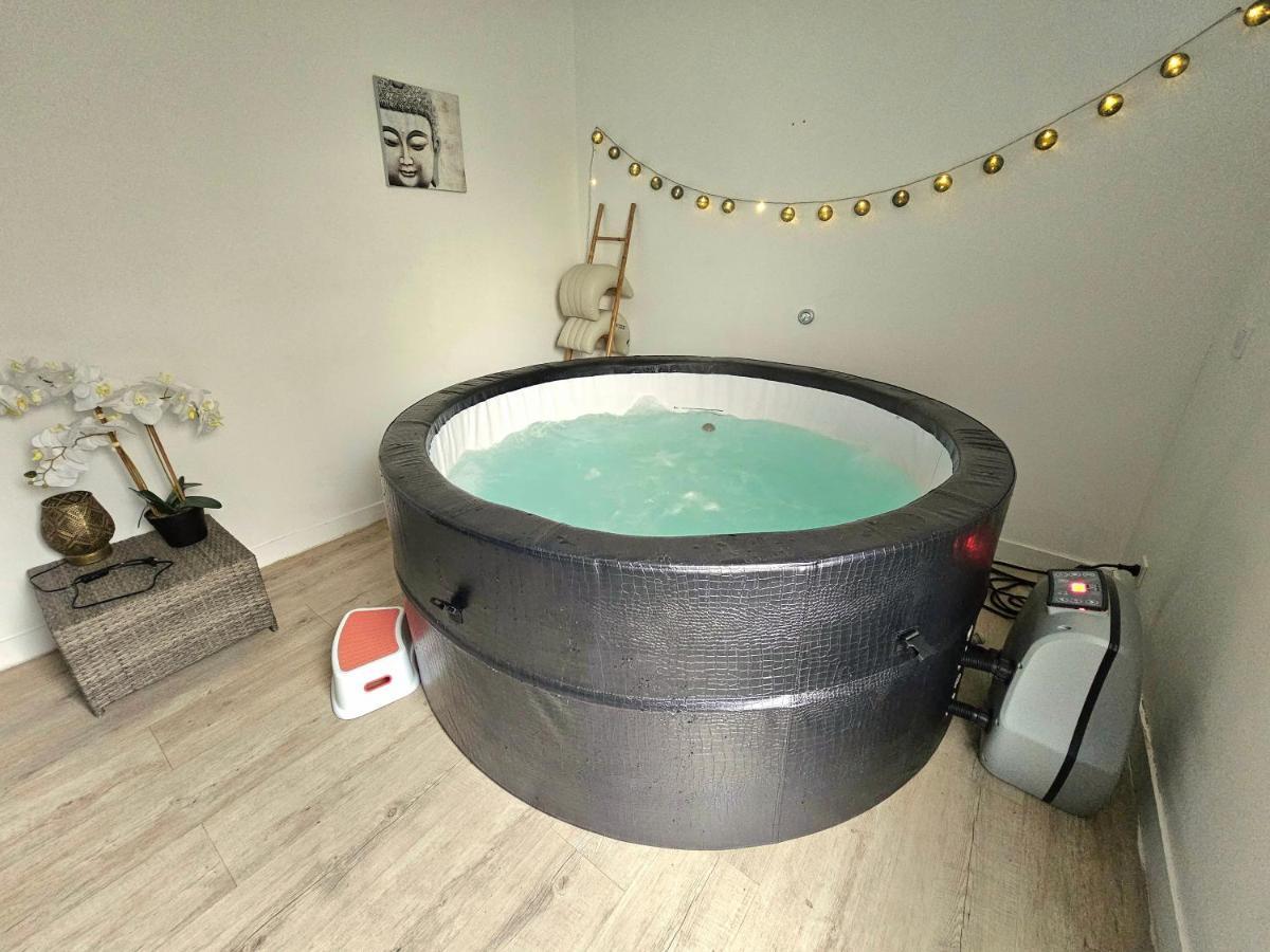 Le Pont T3 Etoile Avec Jacuzzi Saint-Méloir-des-Ondes Exterior foto